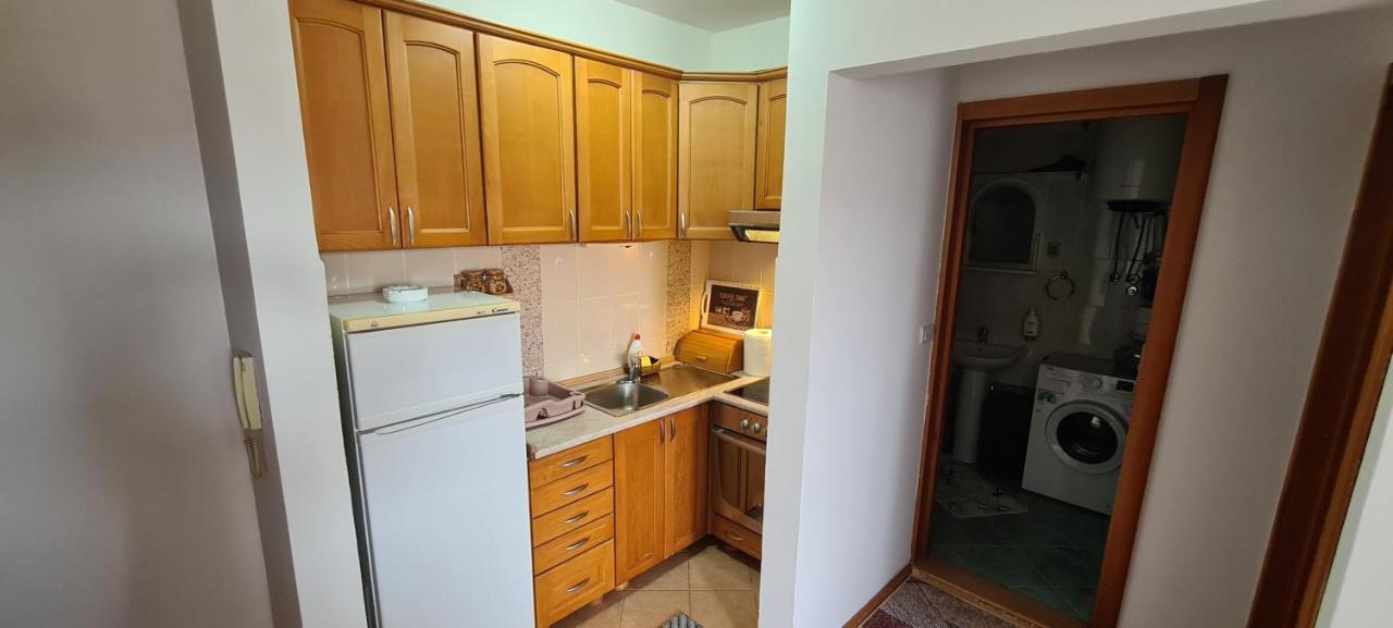 Apartman Velimir Stari Aerodrom Podgorica Exterior photo