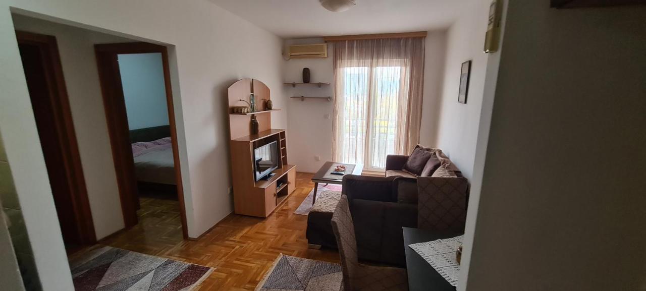 Apartman Velimir Stari Aerodrom Podgorica Exterior photo